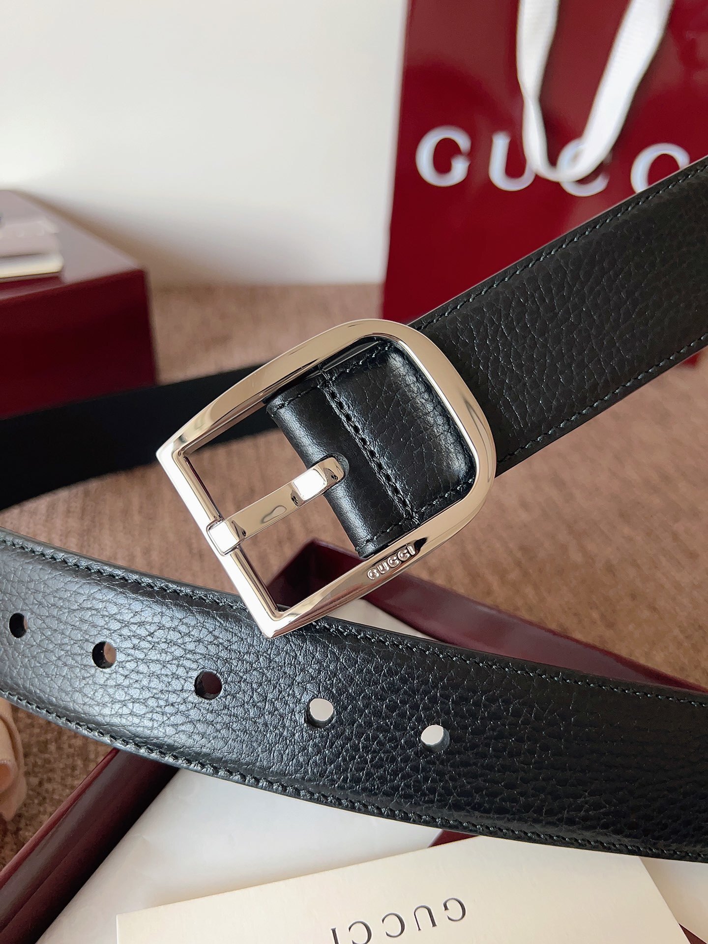 Gucci Premium Leather Belt - Timeless Style