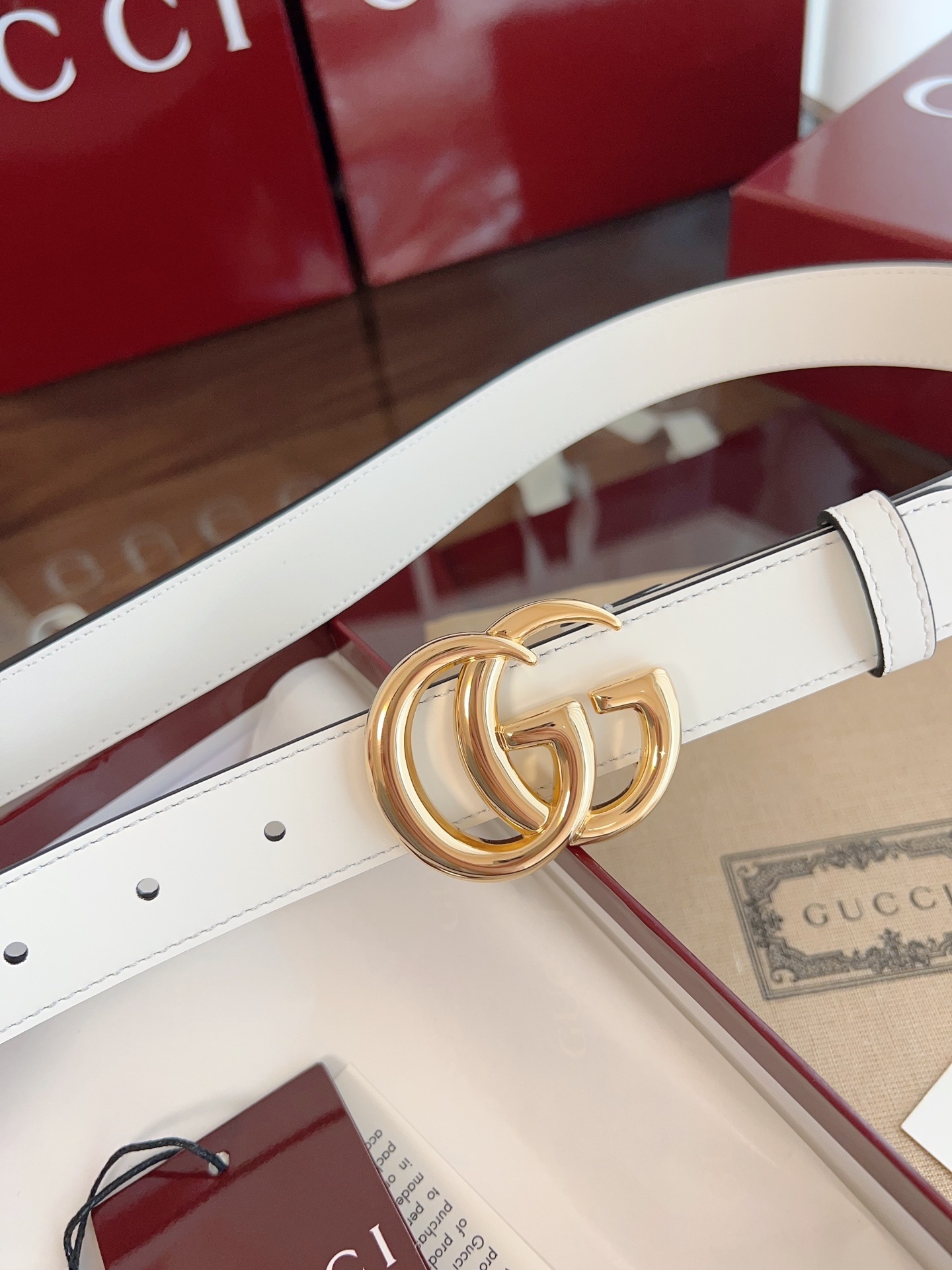 Gucci White Leather Belt with Gold GG Buckle