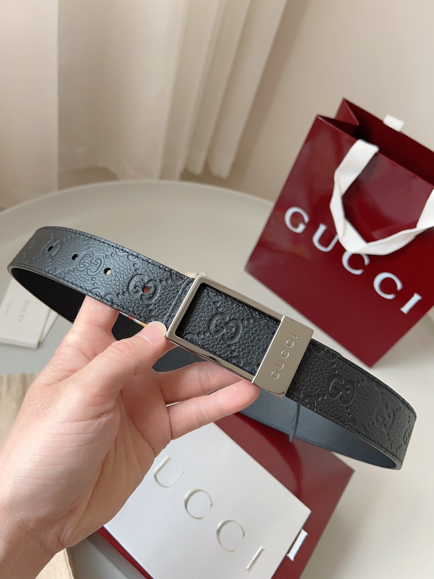 Gucci Premium Leather Belt - Timeless Elegance