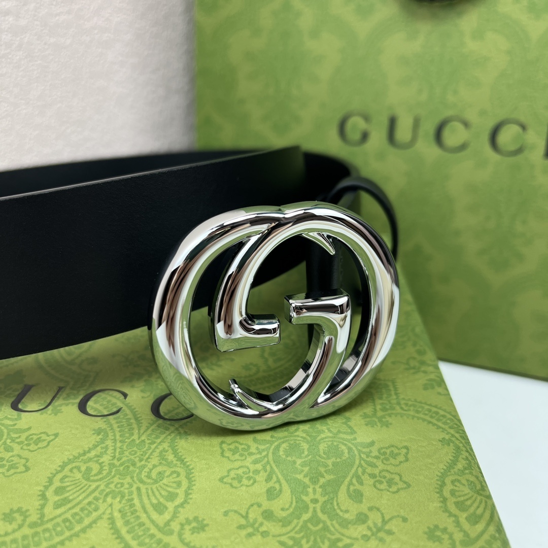 Gucci Premium Leather Belt - Iconic Style & Quality