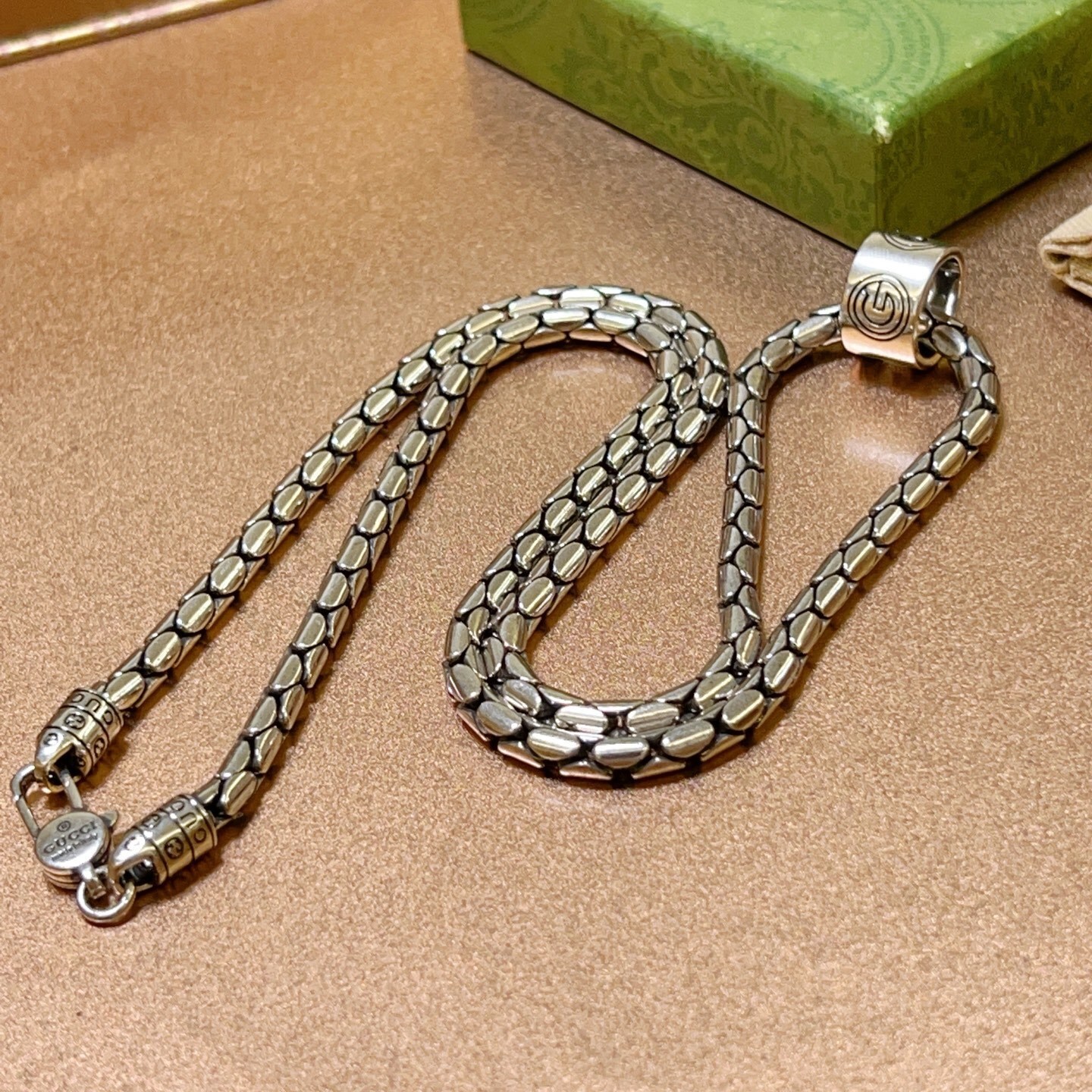 Gucci Sterling Silver Cube Chain Necklace – Modern Style