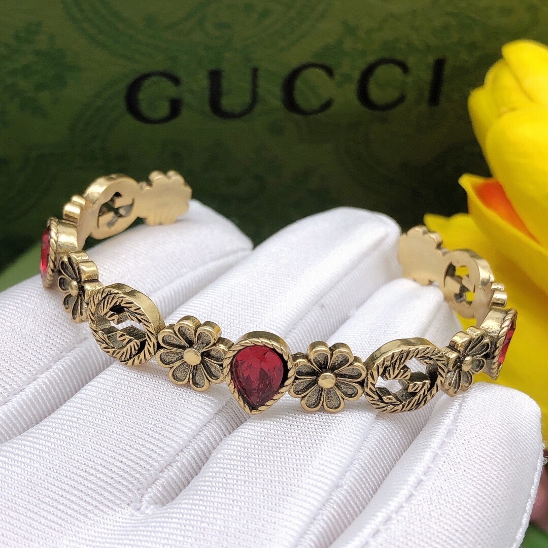 Gucci Gold-Tone Red Crystal Flower Bangle
