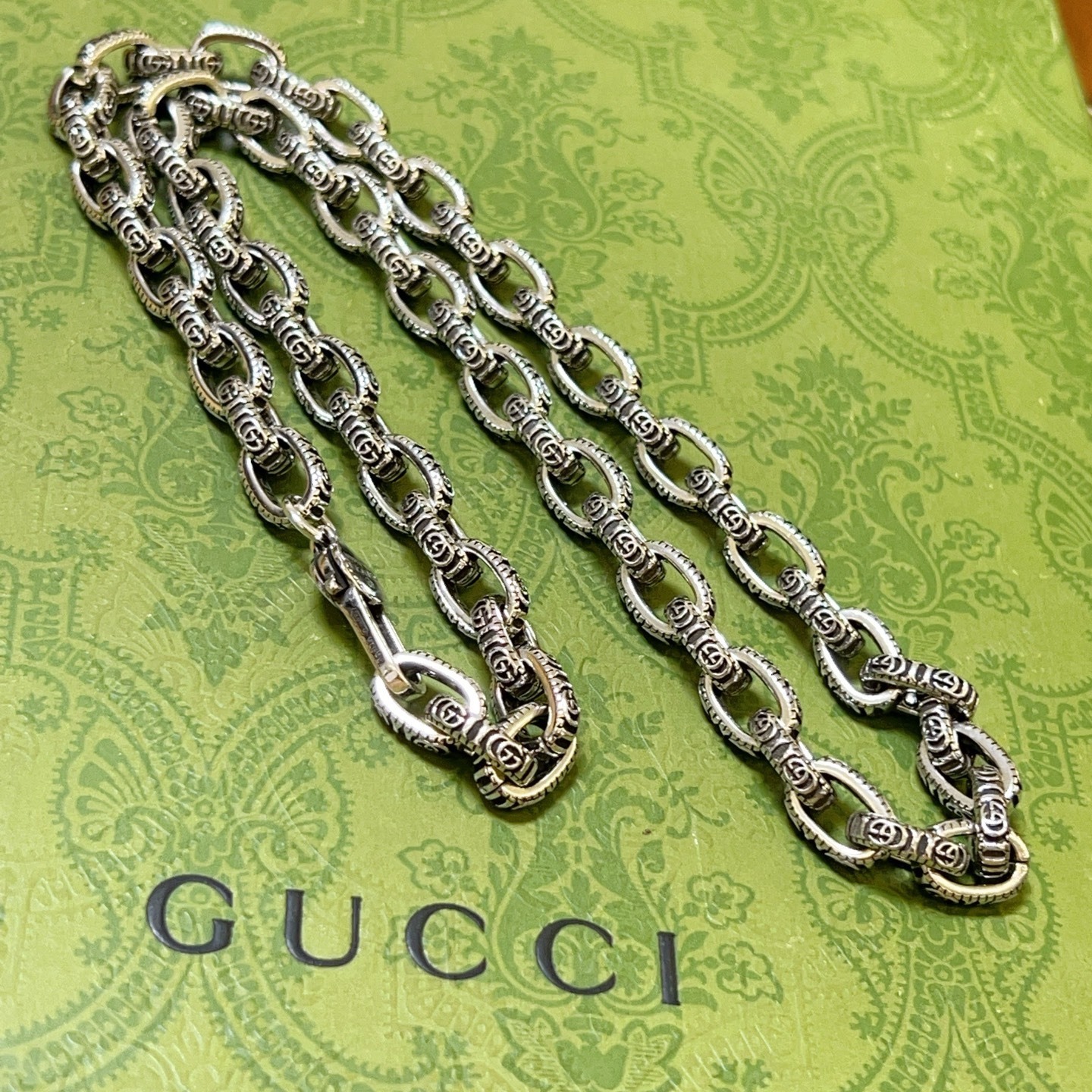 Gucci Sterling Silver Necklace – Gucci Sterling Silver Interlocking G