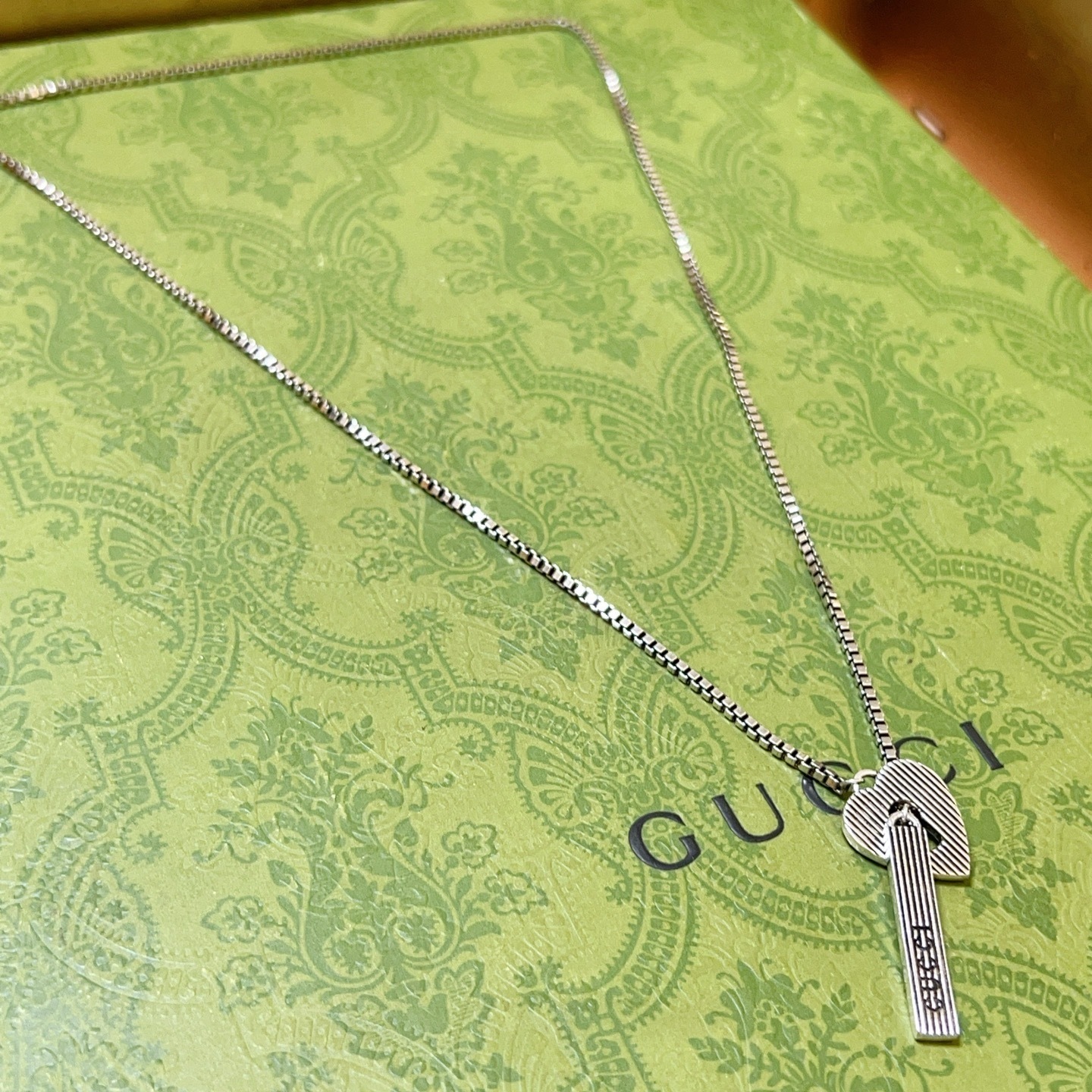 necklace designer Gucci Silver Key Pendant – Gucci Silver Key Pendant 2