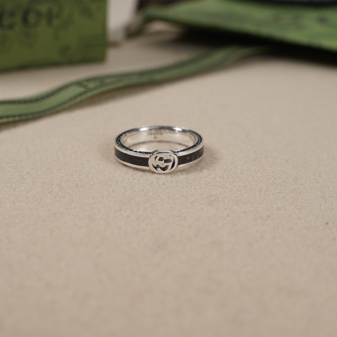 Gucci Interlocking G Black Enamel Ring – Silver
