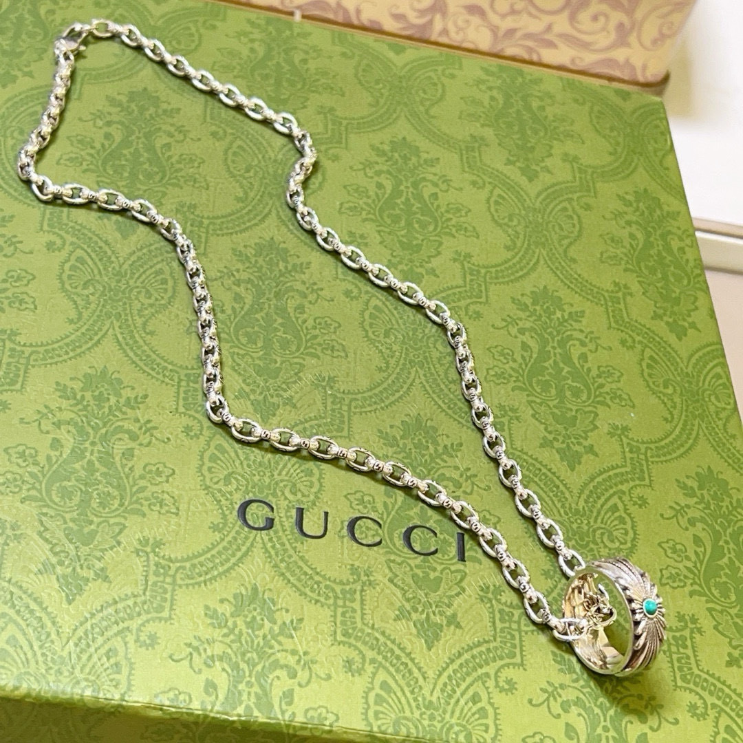 Gucci Silver Turquoise Necklace – Gucci Silver Turquoise Pendant