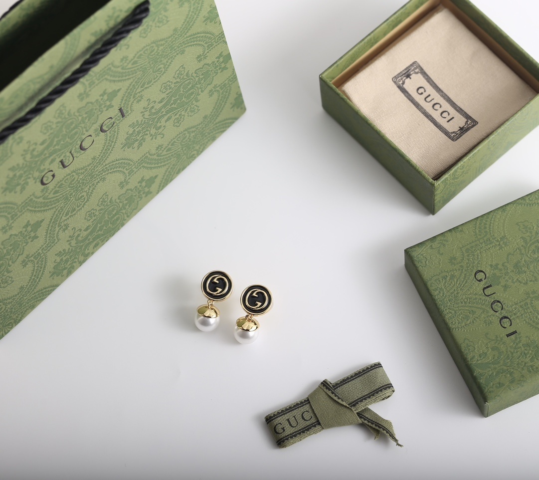 Gucci Black Enamel Pearl Earrings gold – Gucci Black Enamel Pearl