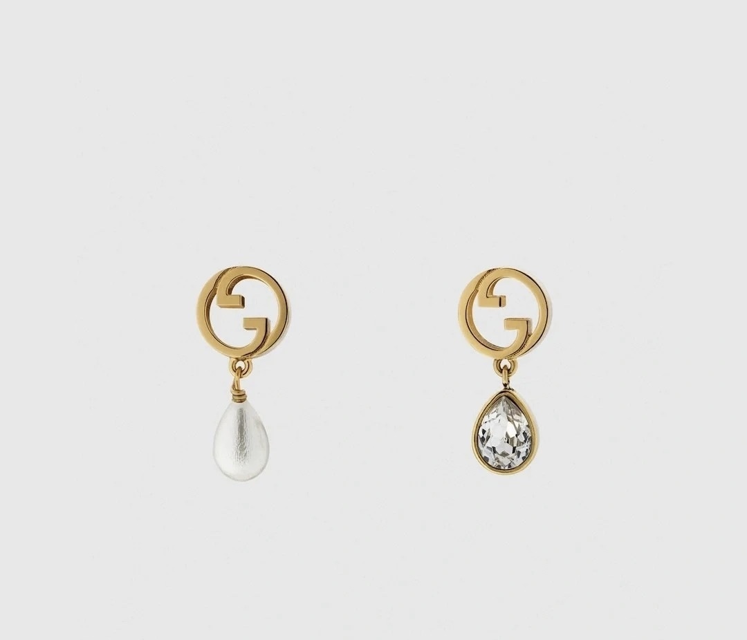 Gucci Asymmetric Pearl Earrings – Gucci Gold Asymmetric Pearl &