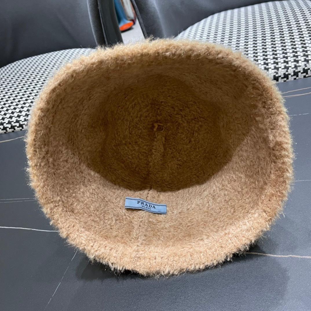 Prada Camel Shearling Bucket Hat – Cozy Style