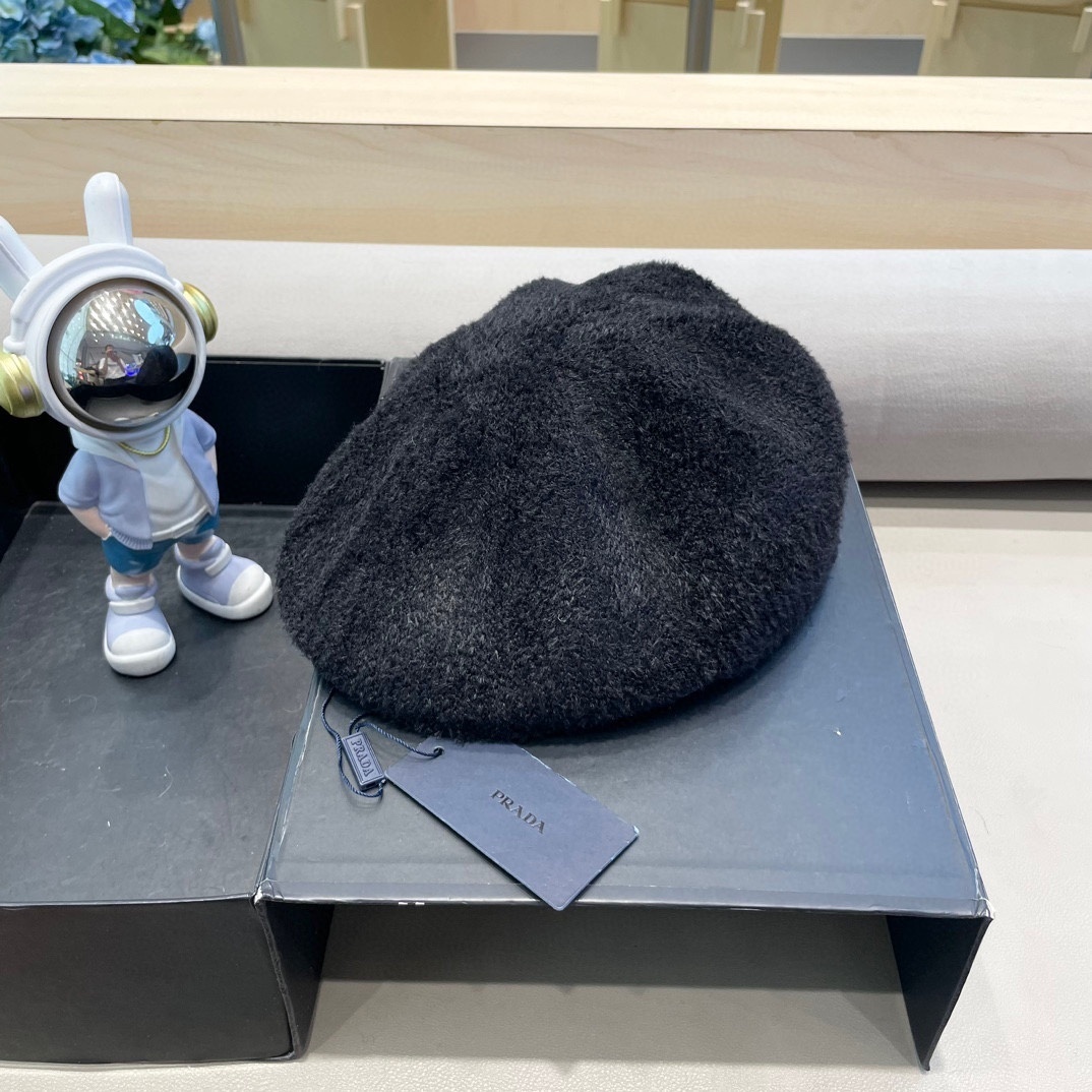 designer Prada Black Wool Beret – Prada Black Wool Beret – Designer