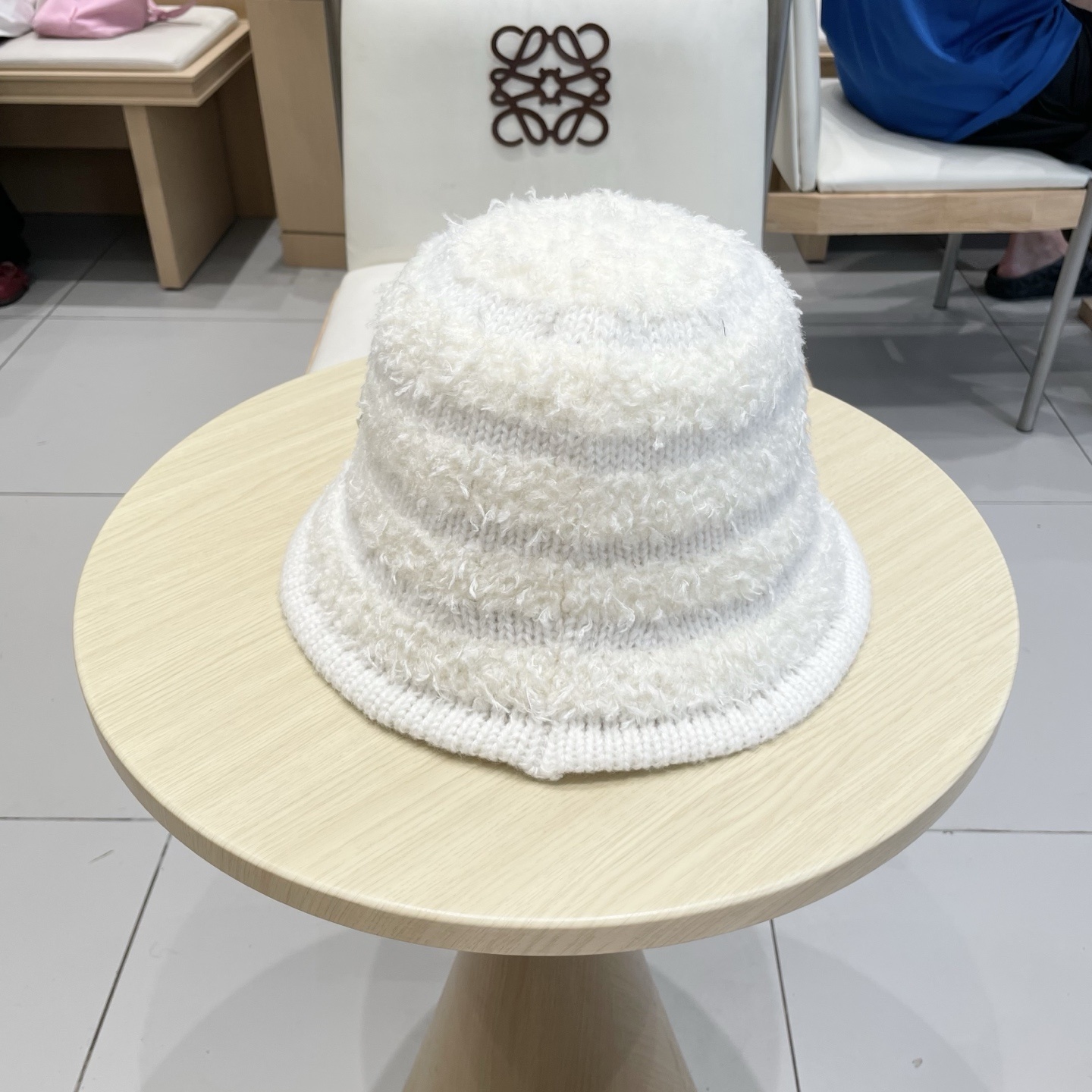 fuzzy Moncler White Knit Bucket Hat – Moncler White Knit Bucket Hat