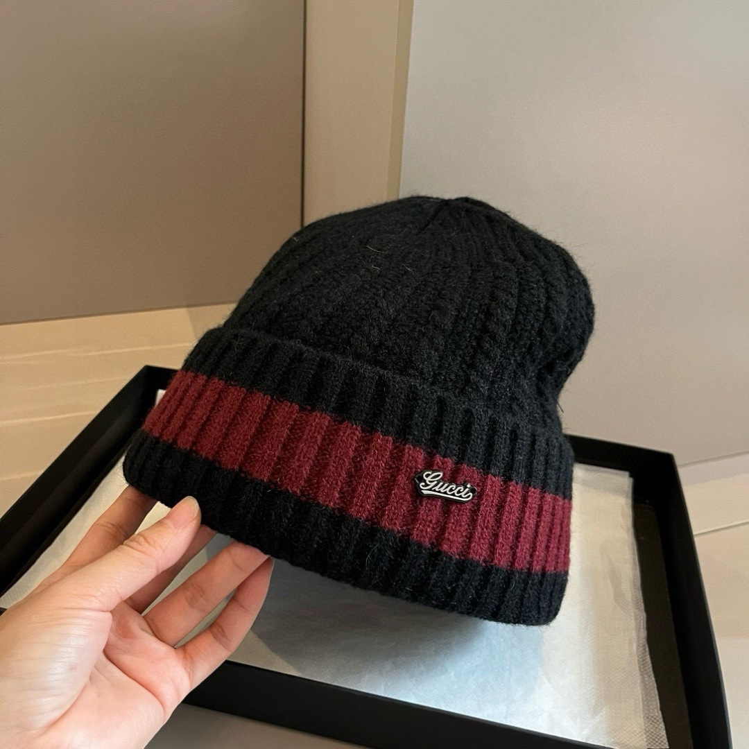 Gucci Black Wool Beanie Hat Red Stripe – Designer Knitwear