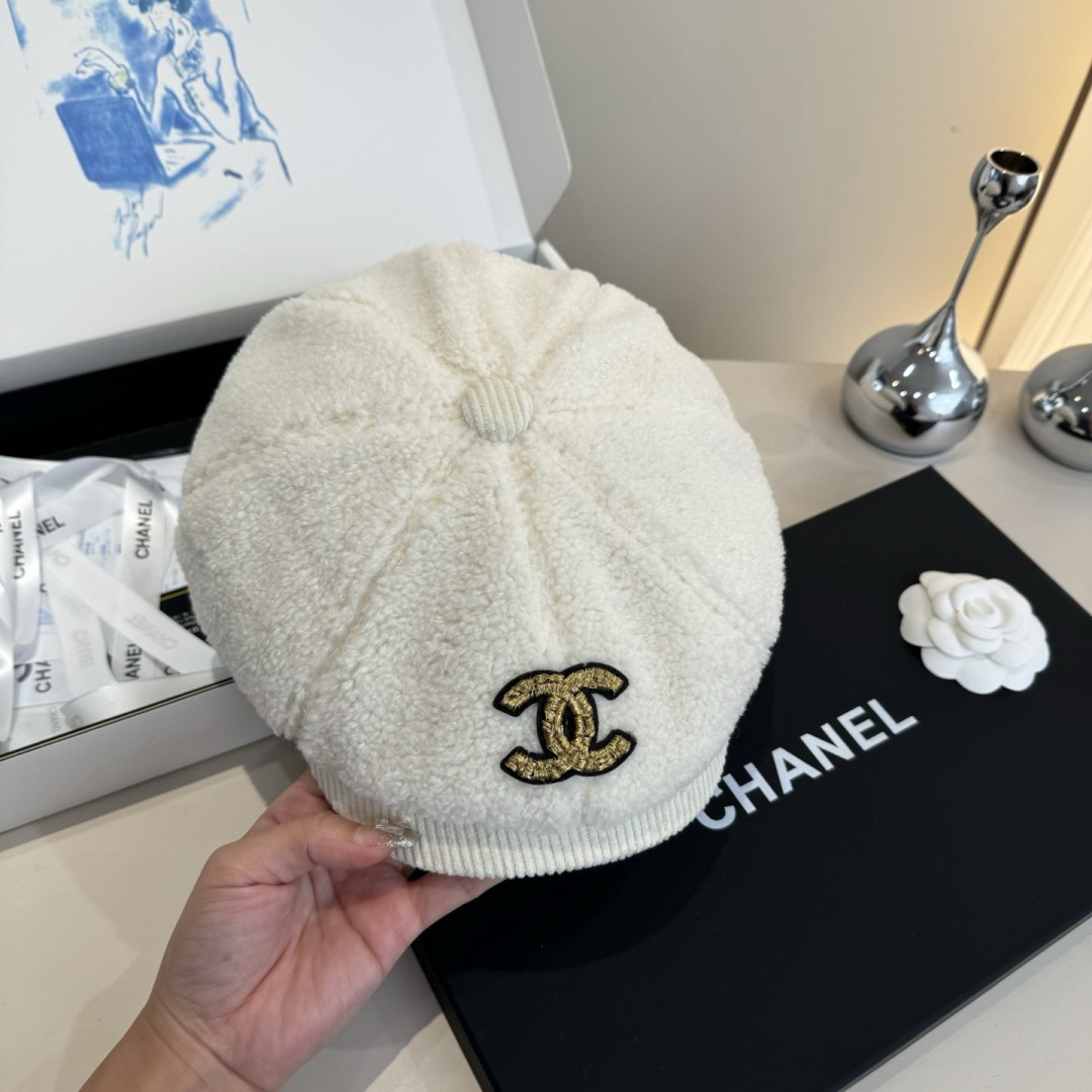 designer Chanel Cream Sherpa Newsboy Cap
