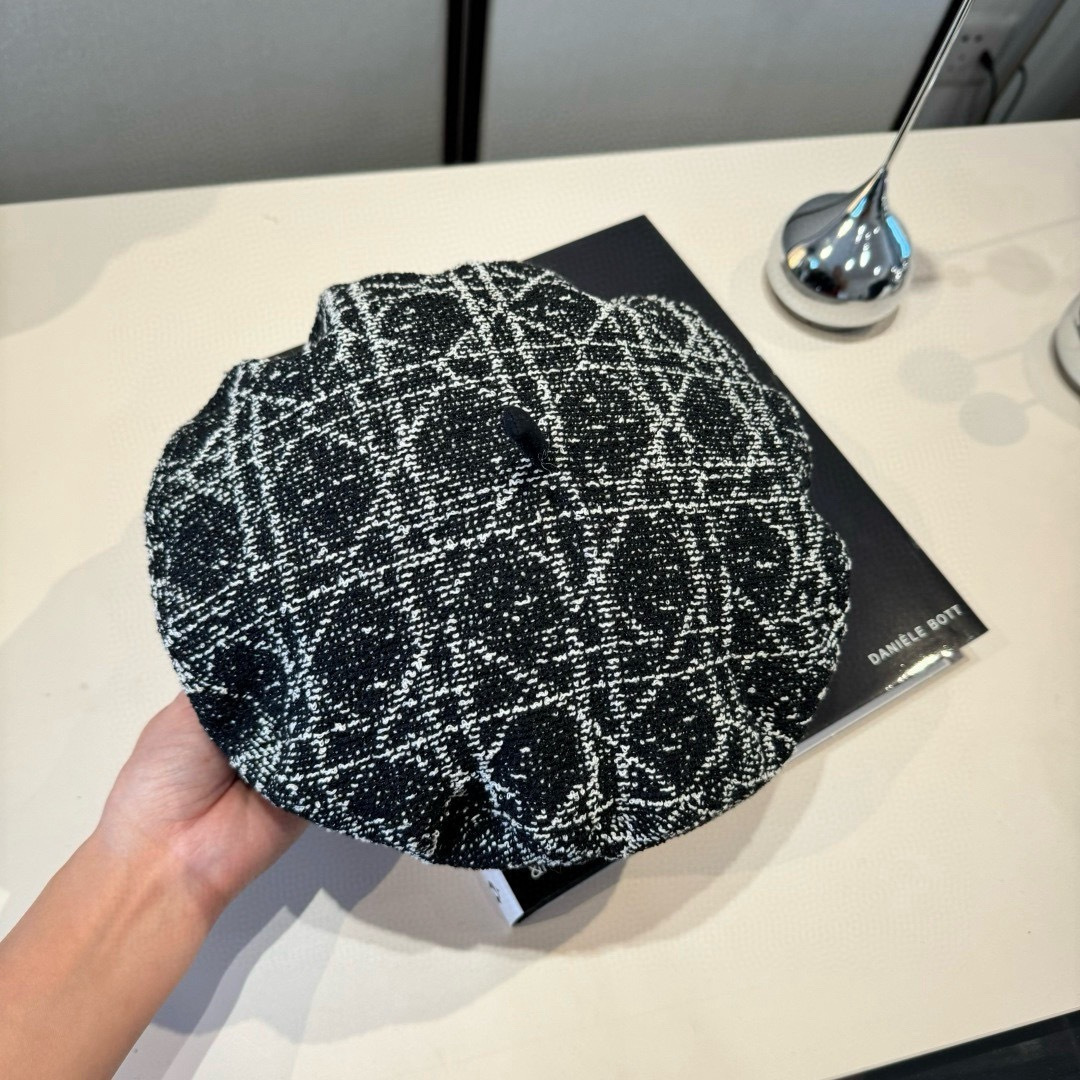 designer headwear Dior Black & White Tweed Beret – Dior Black & White
