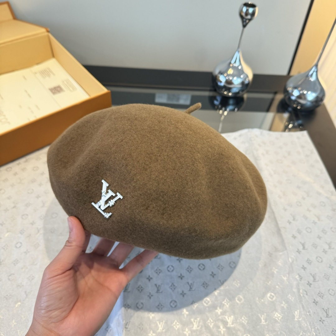 Louis Vuitton Taupe Wool Beret – Designer Headwear