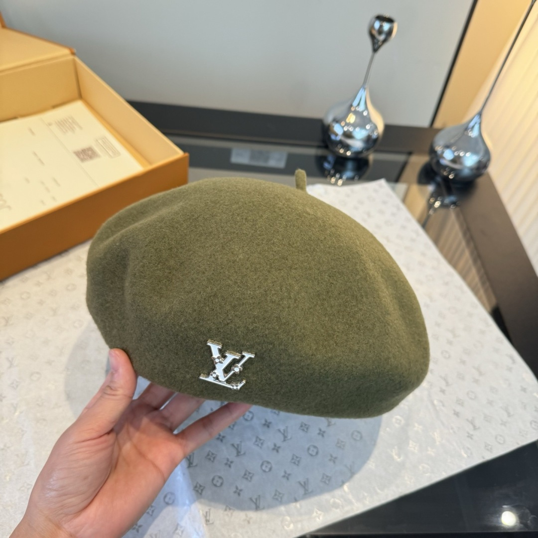 Louis Vuitton Olive Green Wool Beret silver – Louis Vuitton Olive
