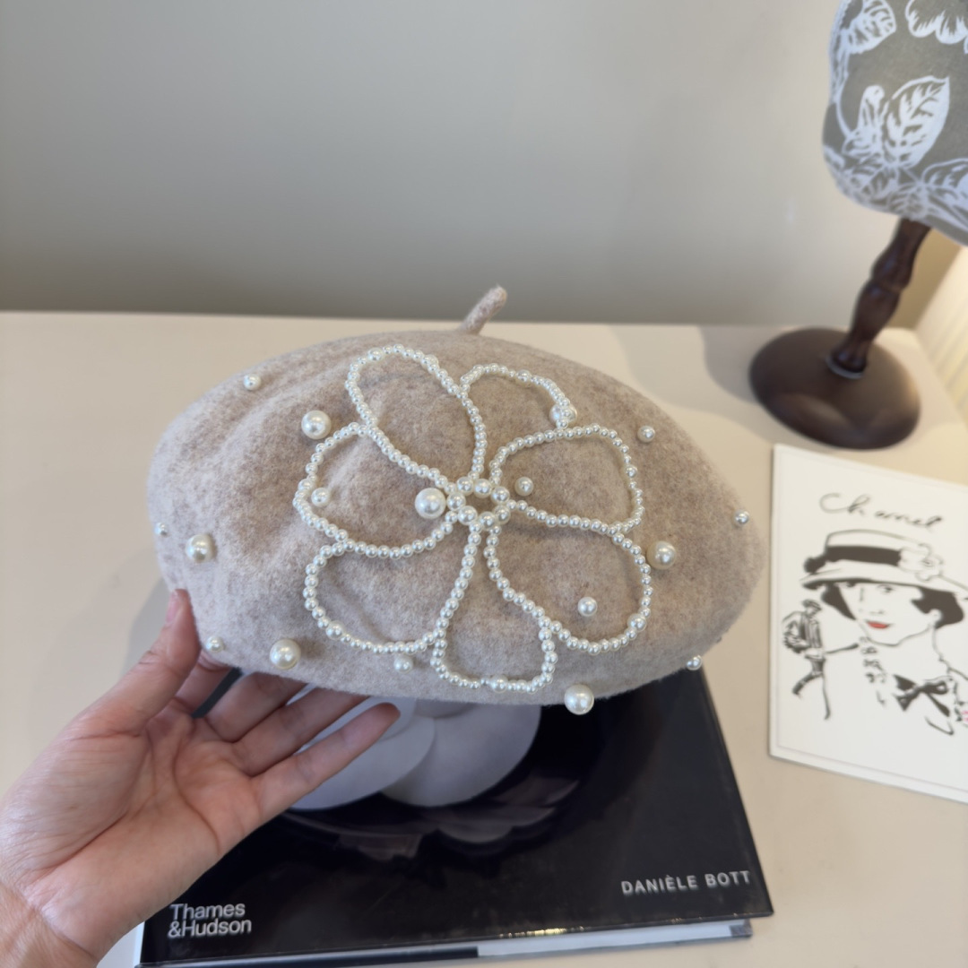 designer Beige Wool Beret Pearl Flower – Beige Wool Beret Pearl Flower