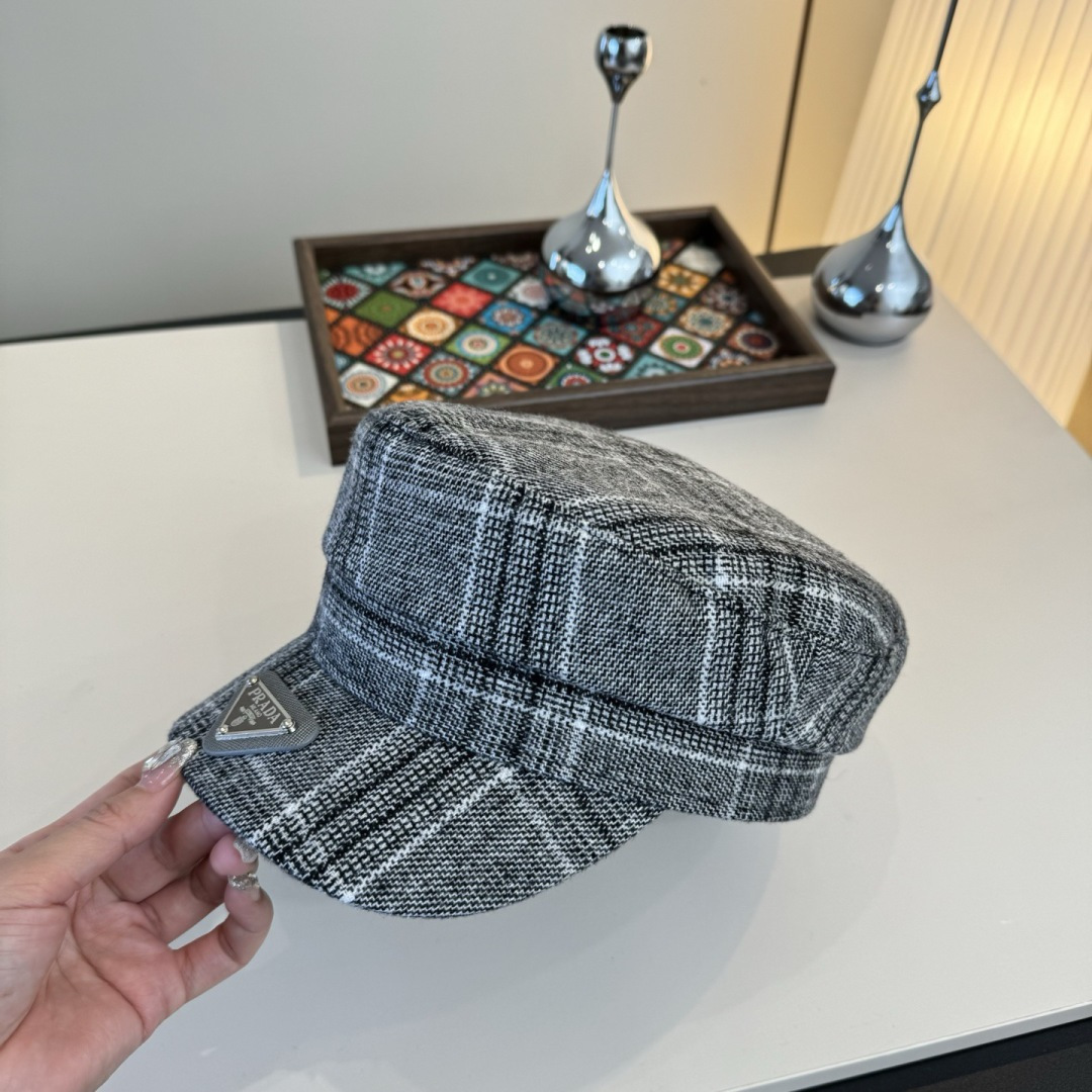 designer headwear Prada Grey Plaid Newsboy Cap – Prada Grey Plaid