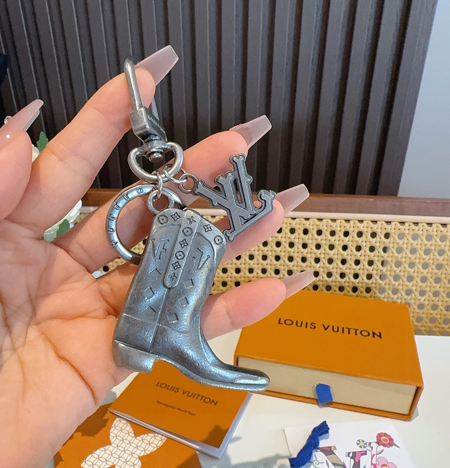 Louis Vuitton Boot Keychain silver – Louis Vuitton Silver Cowboy Boot