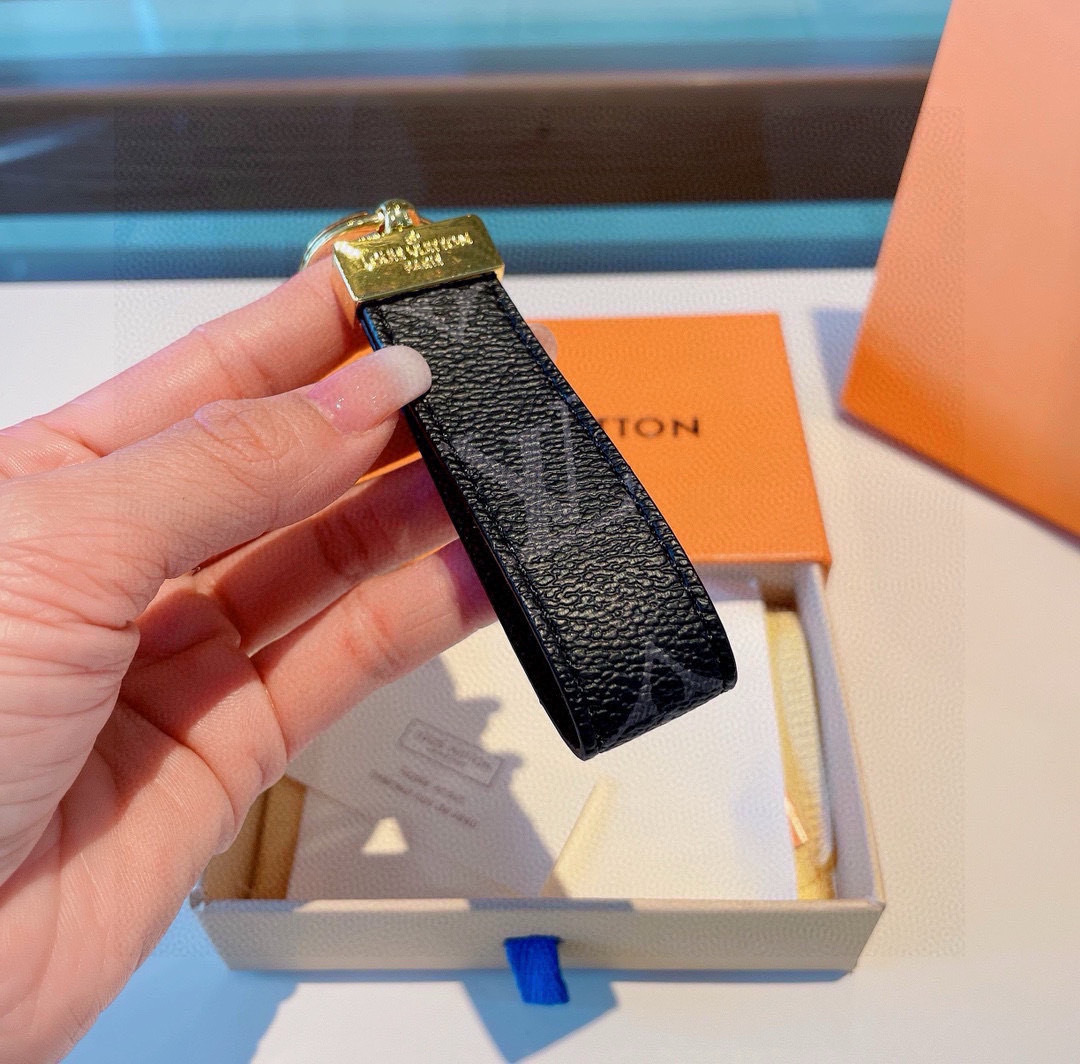Louis Vuitton Black Monogram Keychain – Louis Vuitton Black Monogram