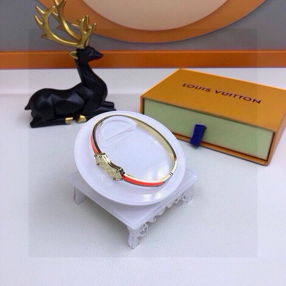 Louis Vuitton Gold Coral Bangle – Louis Vuitton Gold & Coral Bangle