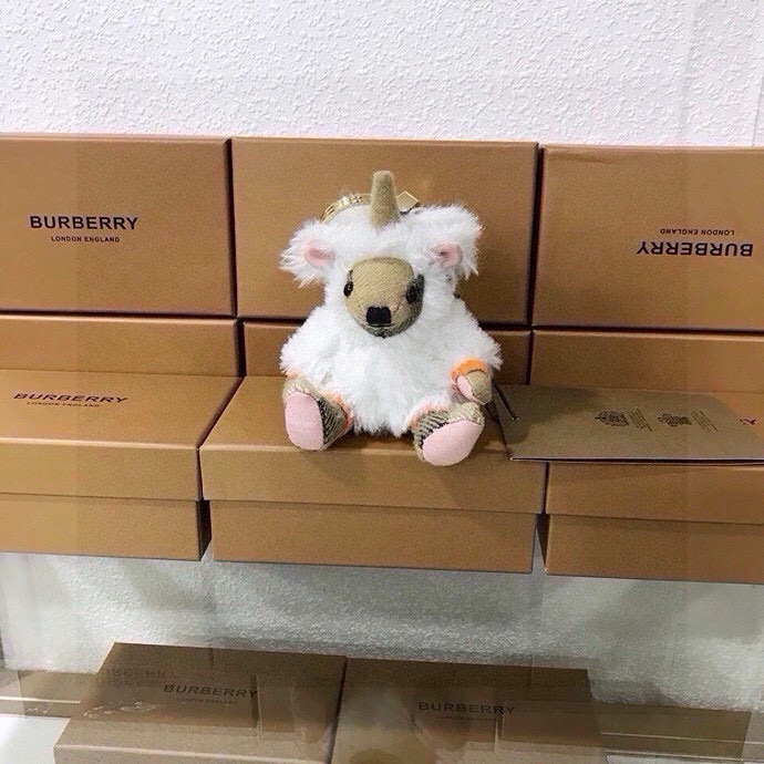 Burberry White Unicorn Charm keyring – Burberry White Unicorn Charm