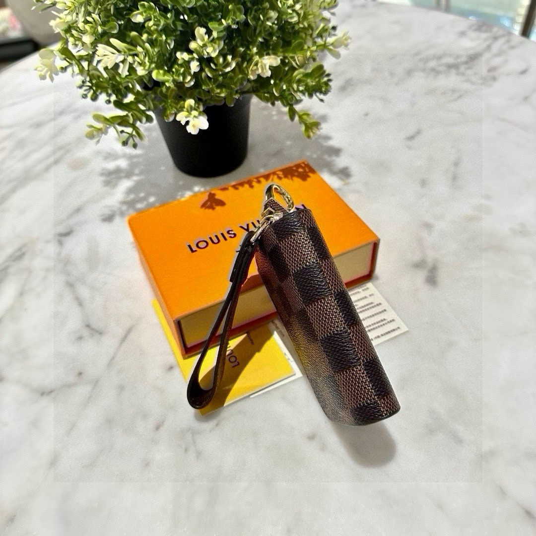wristlet Louis Vuitton Damier Ebene Key Pouch – Louis Vuitton Damier