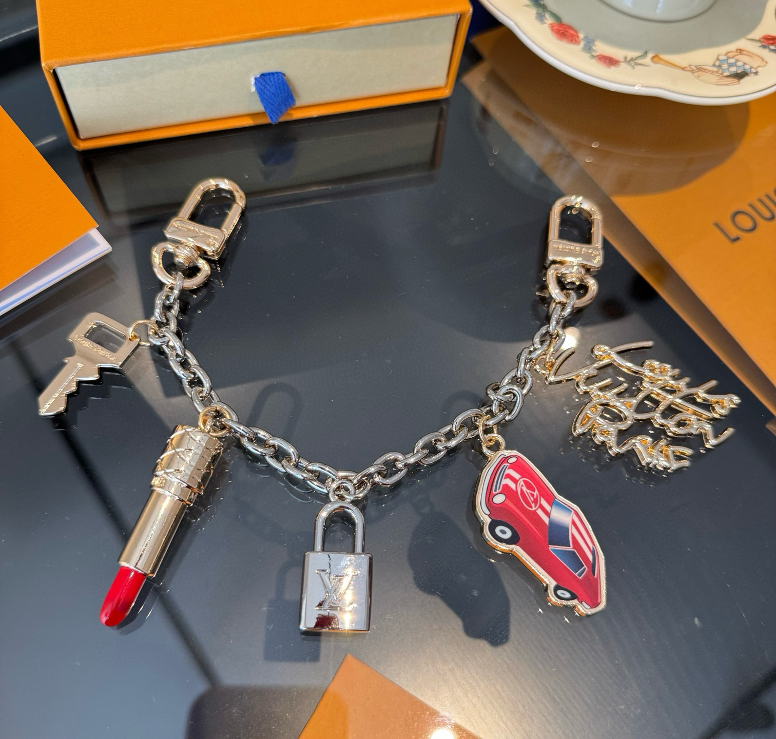 car LV Silver Charm Chain Keychain – LV Silver Charm Chain Keychain