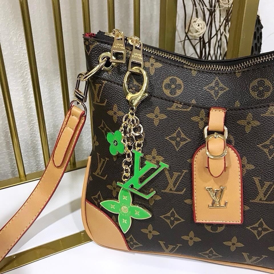 LV Green Clover Keychain – Louis Vuitton Enamel Charm