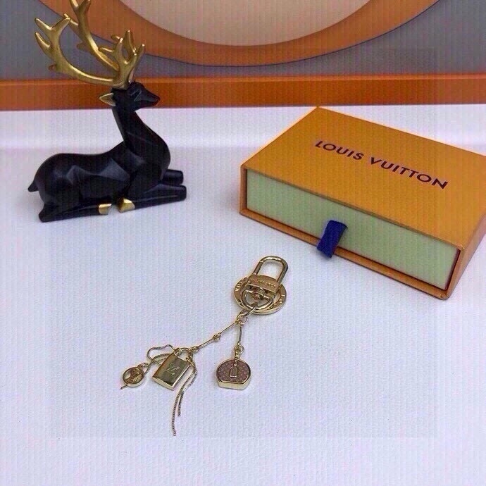 lv Louis Vuitton Gold Charm Keychain – Louis Vuitton Gold Charm