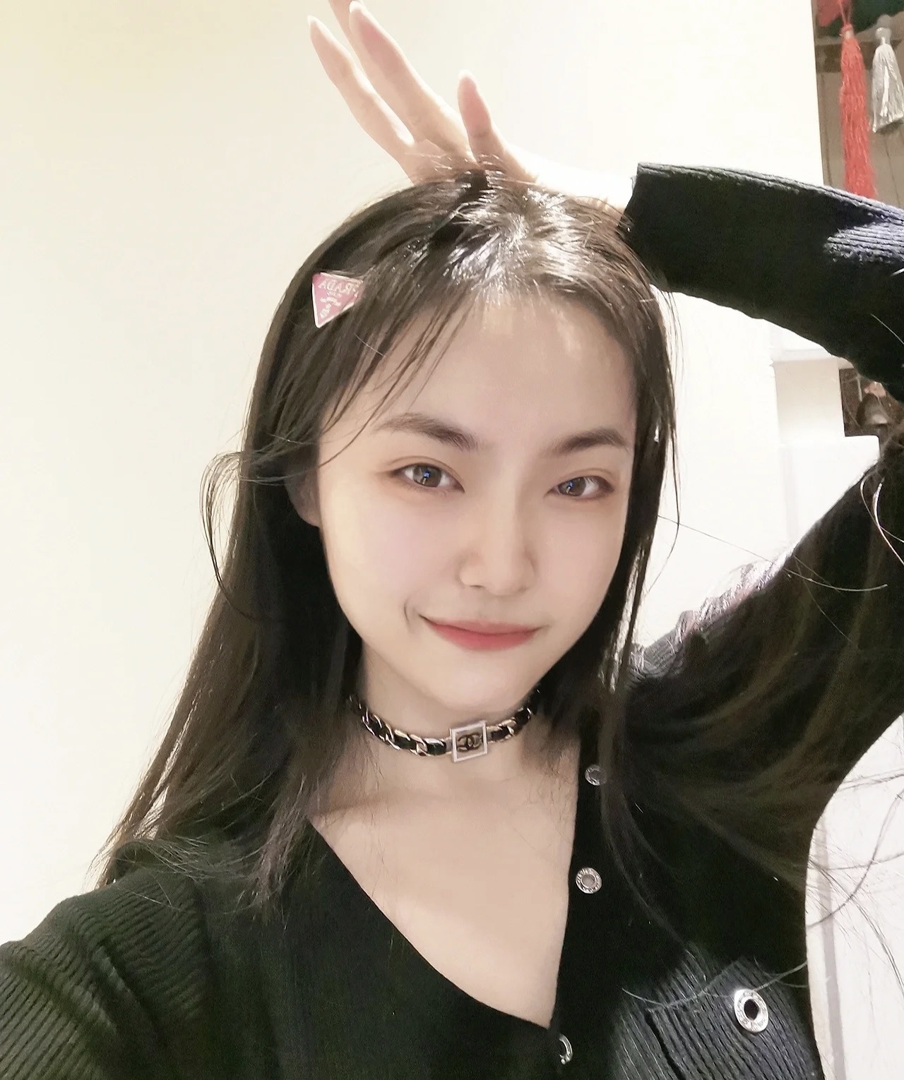 Prada Red Triangle Hair Clip iconic – Prada Red Triangle Hair Clip