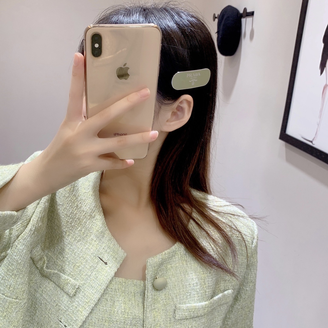 Prada Hair Clip - Premium Quality & Elegant Design