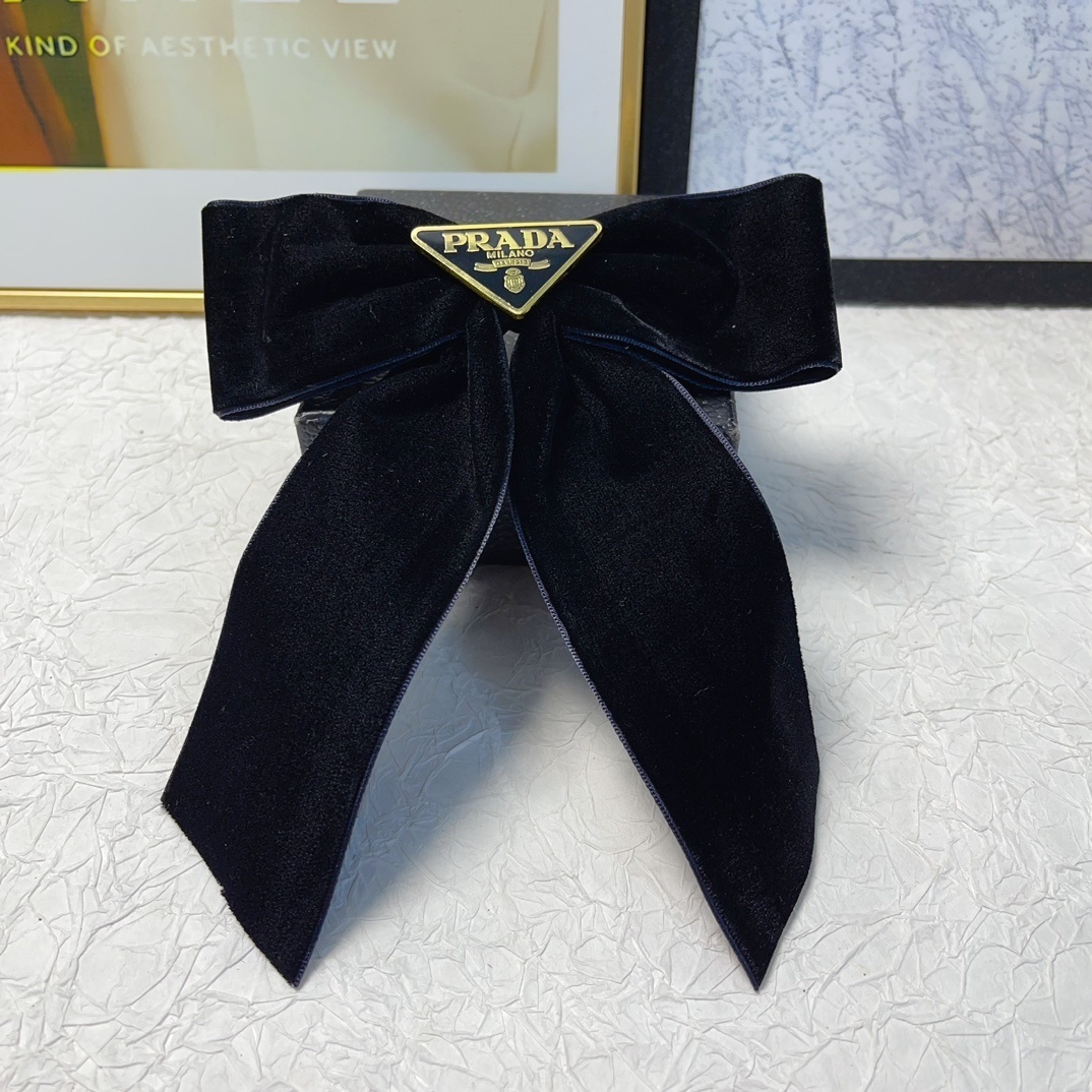 Prada Black Velvet Bow designer - Prada Black Velvet Bow Hair Clip