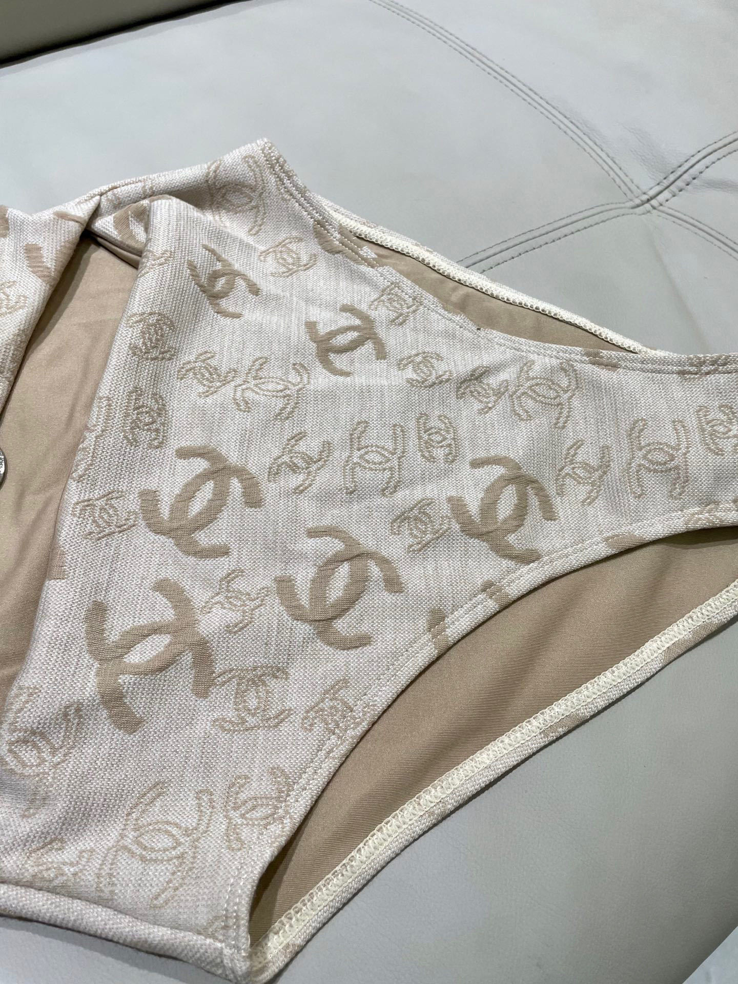 Luxury Beige Patterned Bikini Set – Premium Quality