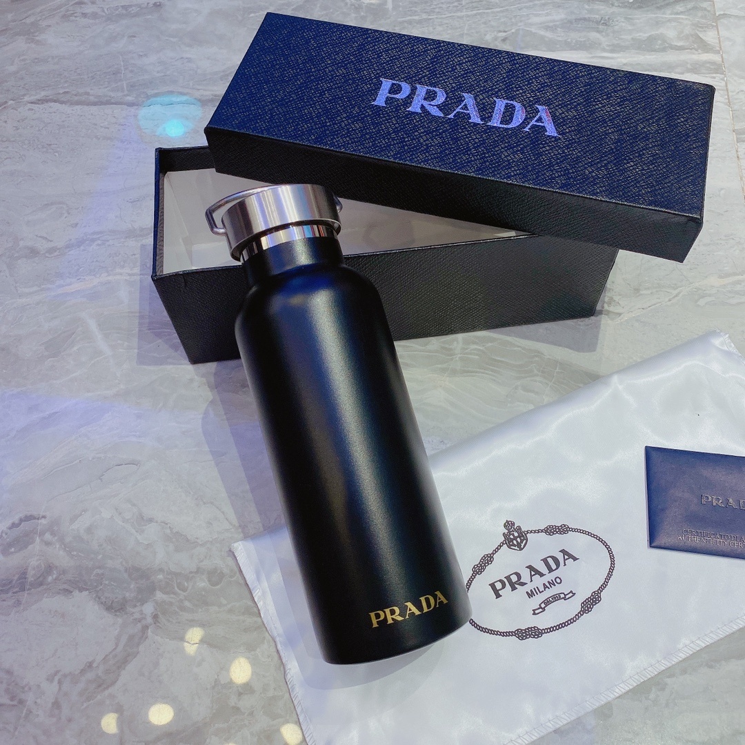 Prada Matte Black Thermal Bottle – Stainless Steel