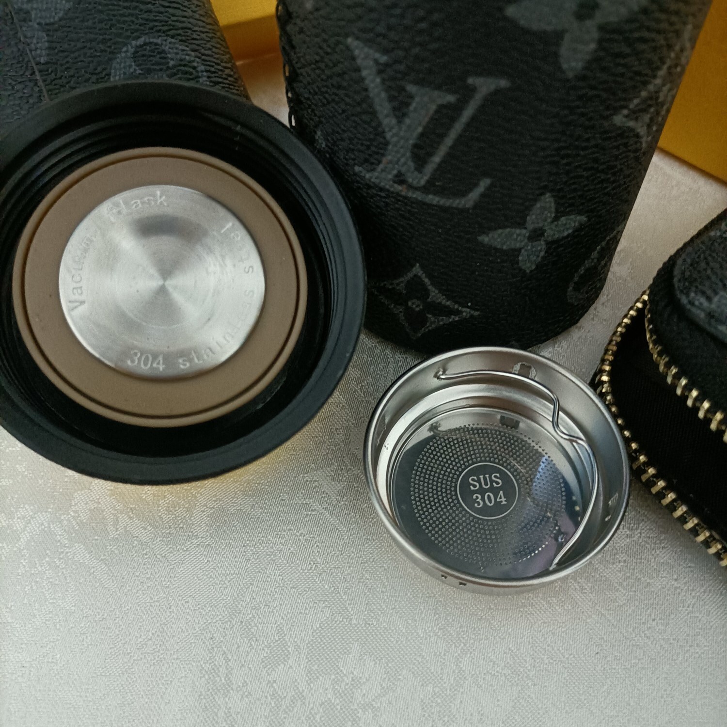 temperature LV Monogram Eclipse Smart Thermos - LV Monogram Eclipse