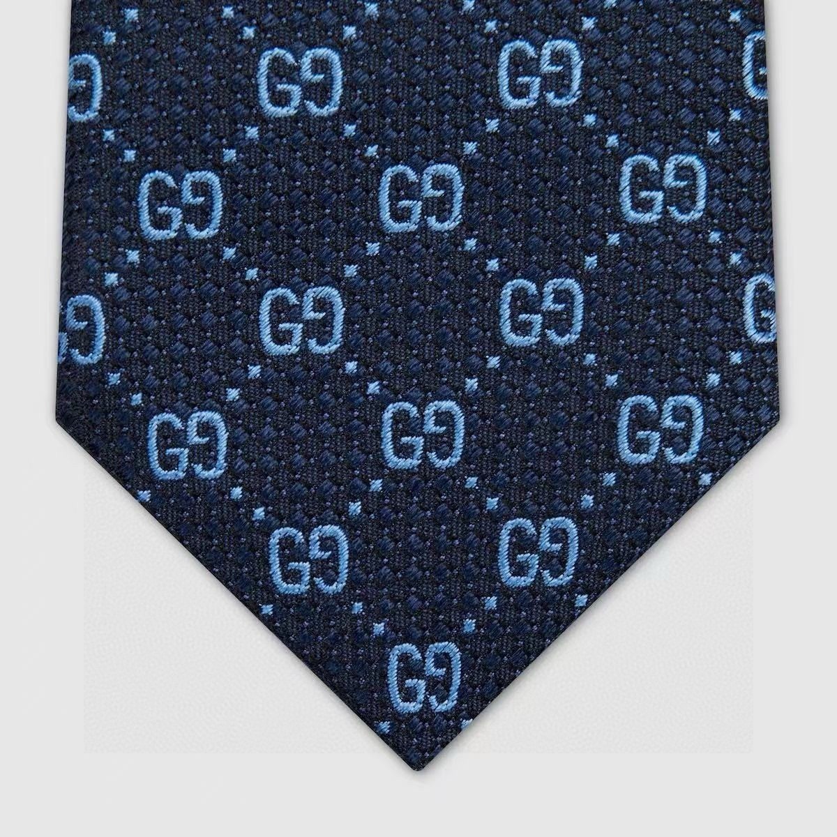 Gucci Navy GG Silk Tie elegance – Gucci Navy GG Pattern Silk Tie