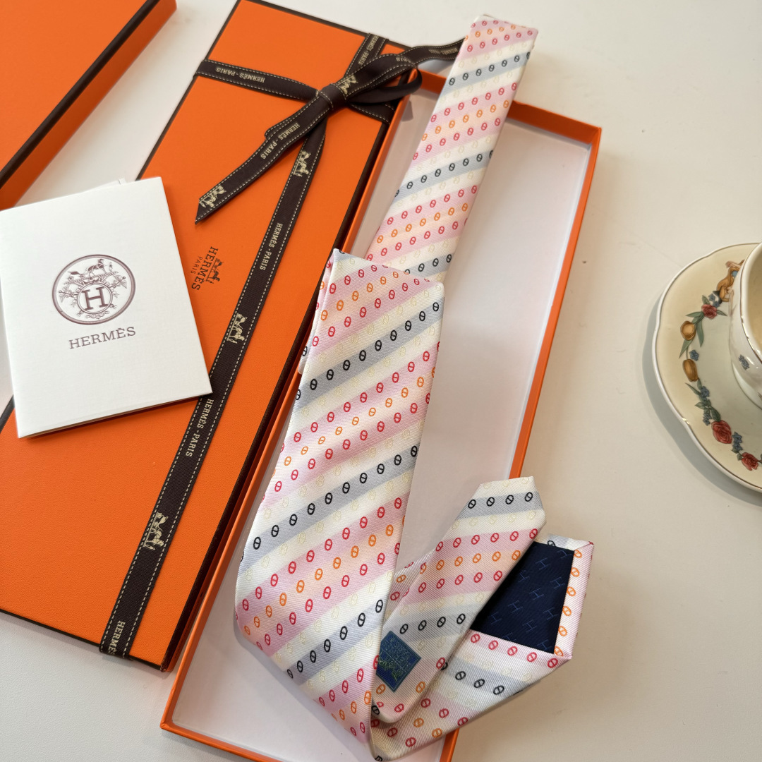 Hermès Pastel Striped Silk Tie elegant – Hermès Pastel Striped Silk
