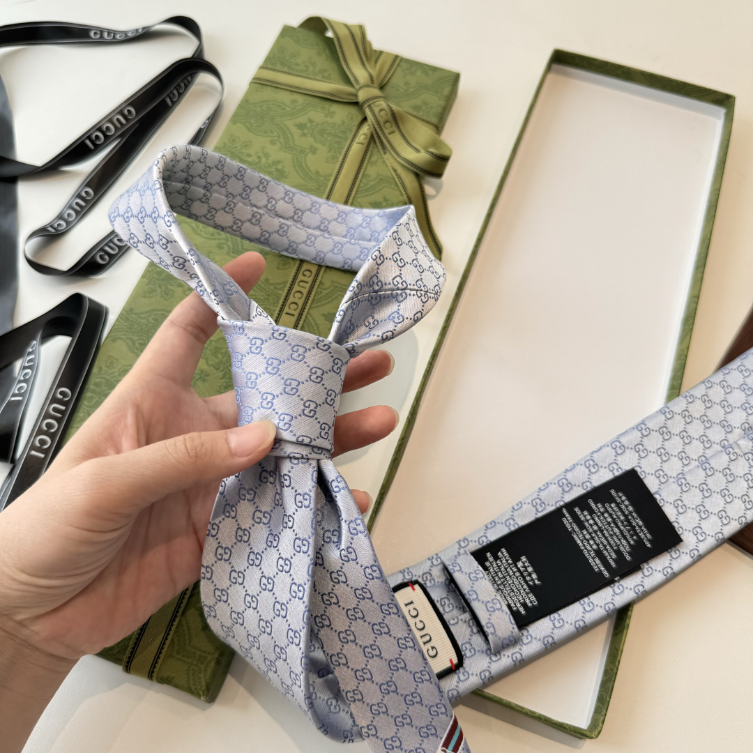 Gucci Light Blue GG Tie pattern – Gucci Light Blue GG Pattern Silk Tie