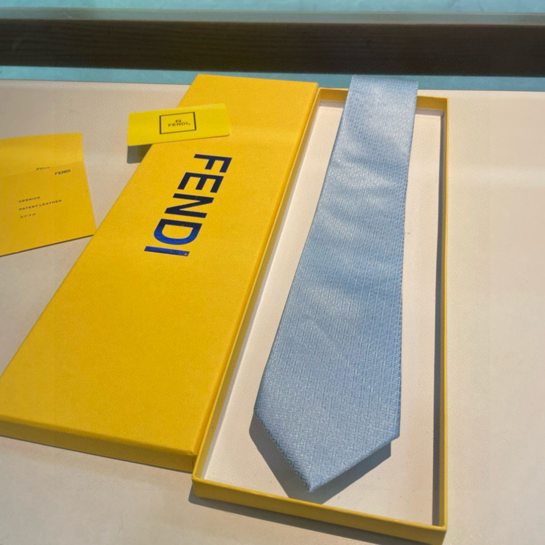 designer Fendi Light Blue Silk Tie – Fendi Light Blue Silk Tie