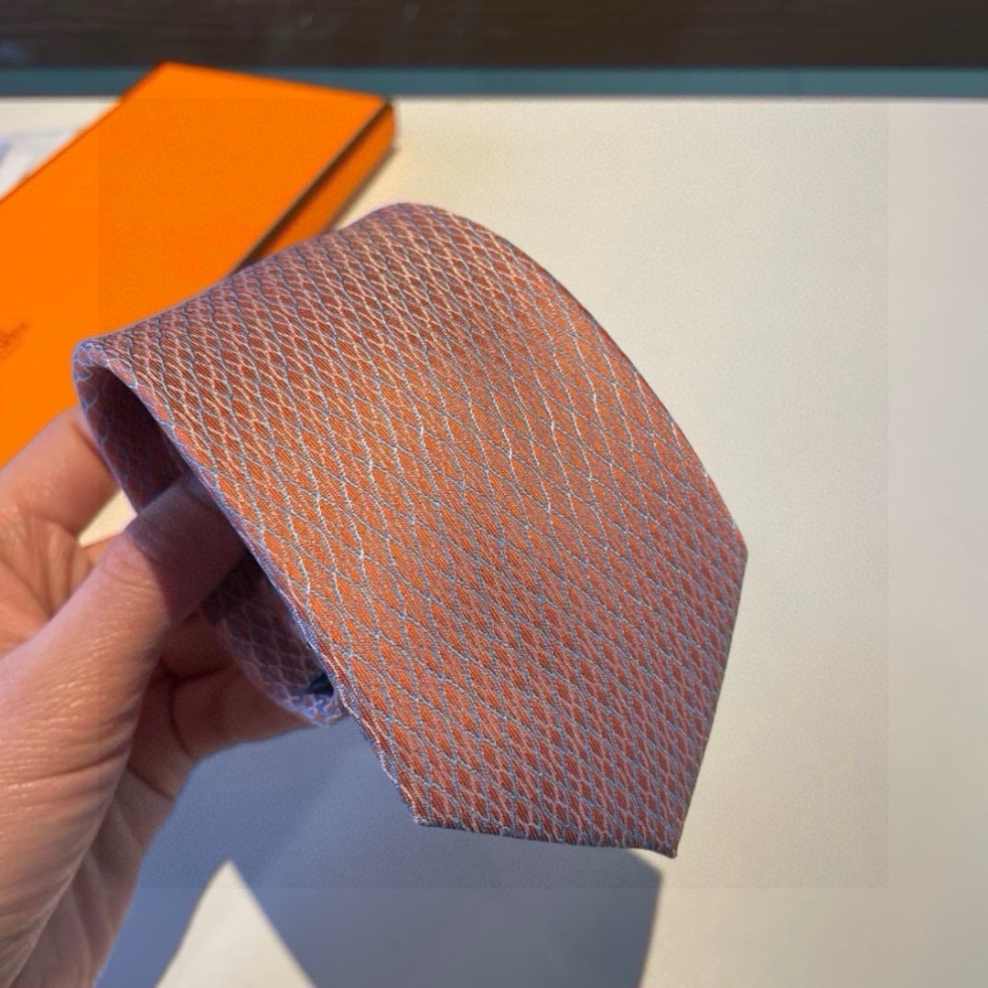 Hermès Peach Textured Silk Tie – Designer Neckwear