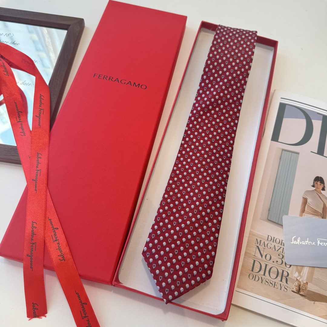salvatore Ferragamo Red Skull Tie – Salvatore Ferragamo Red Skull Silk