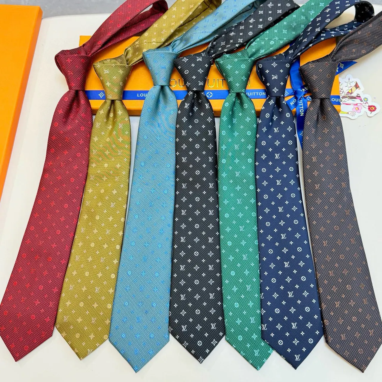 LV Multicolor Dots Tie Set - Louis Vuitton Multicolor Dots Silk Tie