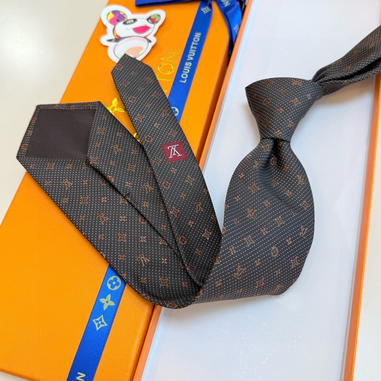Louis Vuitton Brown Tie – Louis Vuitton Brown Micro Monogram Silk Tie