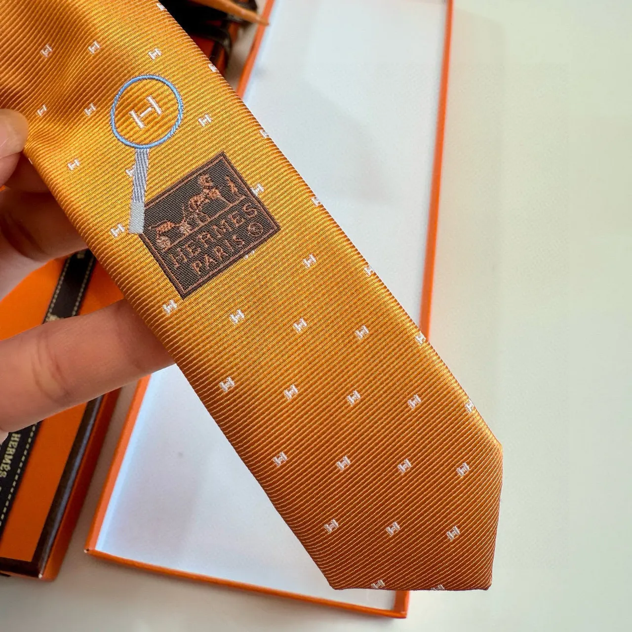 Hermès Orange Magnifying Glass Silk Tie designer – Hermès Orange