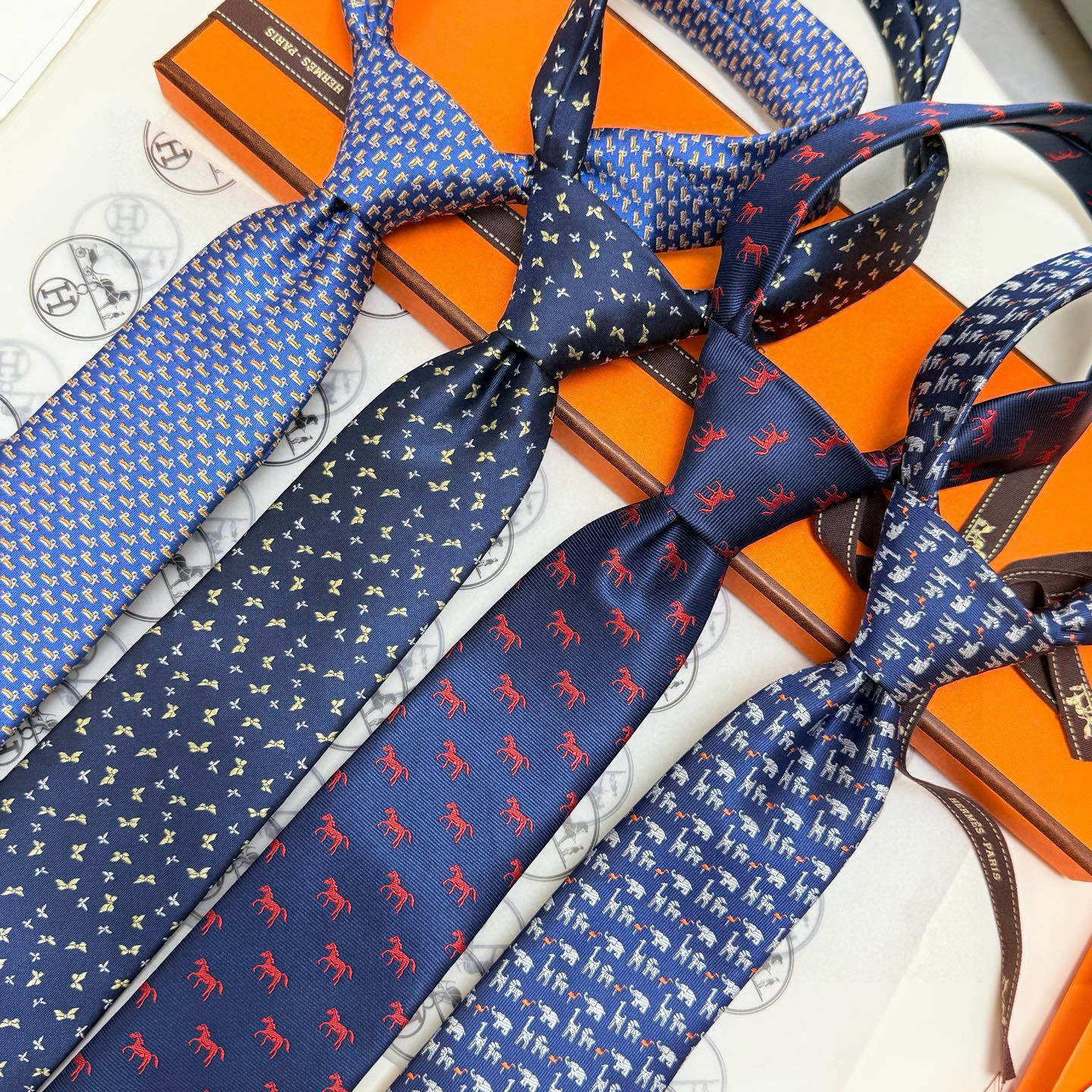 Hermès Animal Print Tie Set – Hermès Silk Tie Set – Animal Print