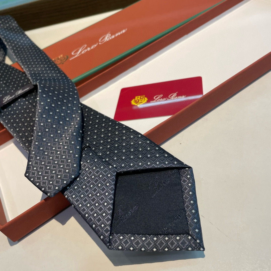 Loro Piana Grey Geometric Silk Tie – Elegant Style