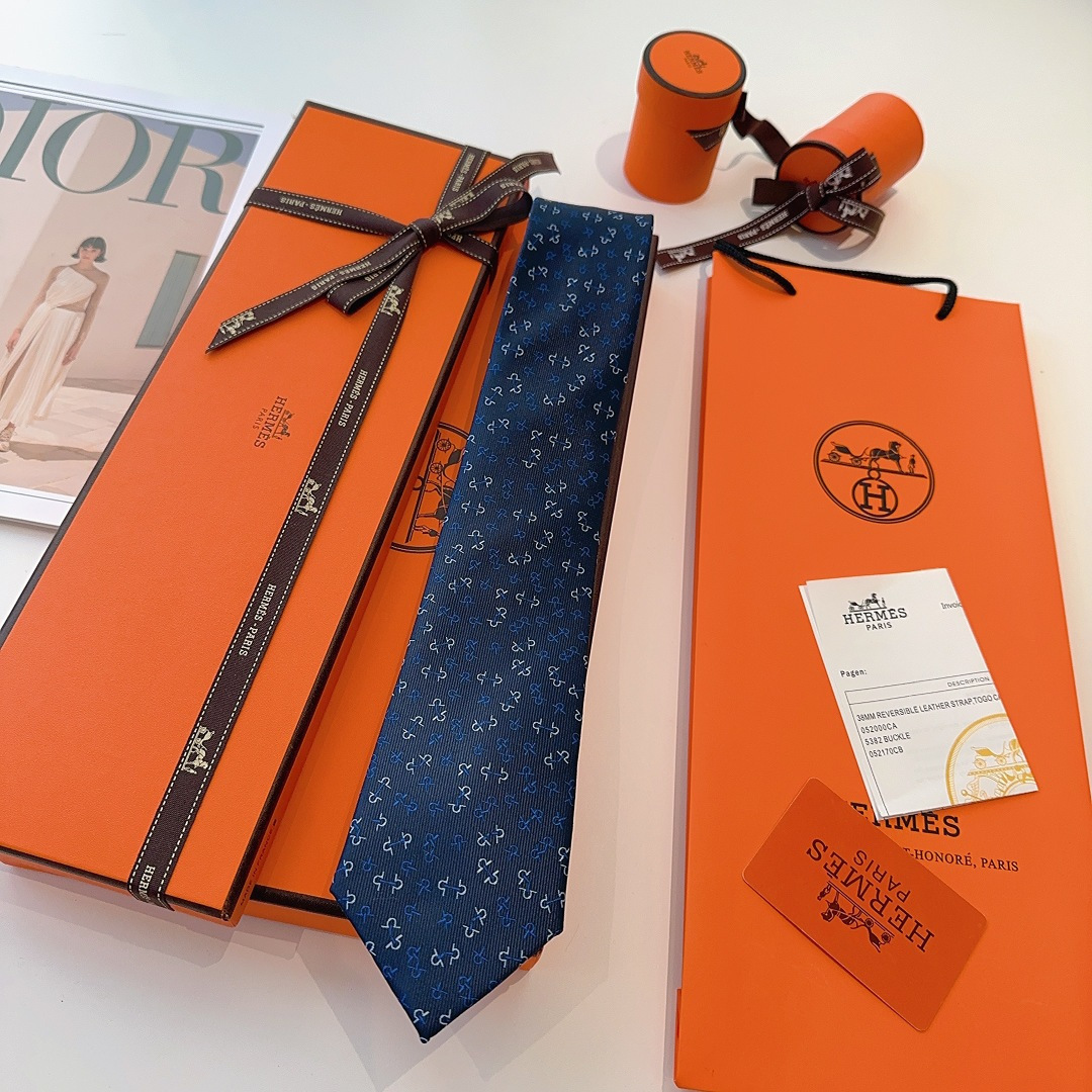 micro Hermès Marine Blue Silk Tie – Hermès Marine Blue Silk Tie