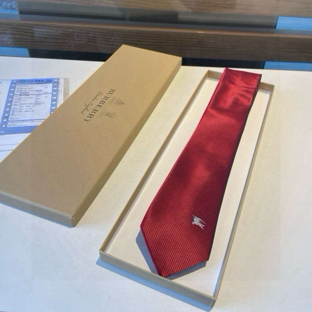 Burberry Silk Tie Red – Burberry Silk Tie Classic Red – New in Box