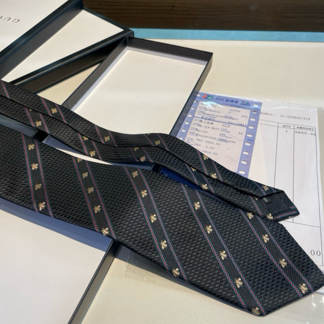 striped designer Gucci Black Bee Silk Tie – Gucci Black Bee Striped